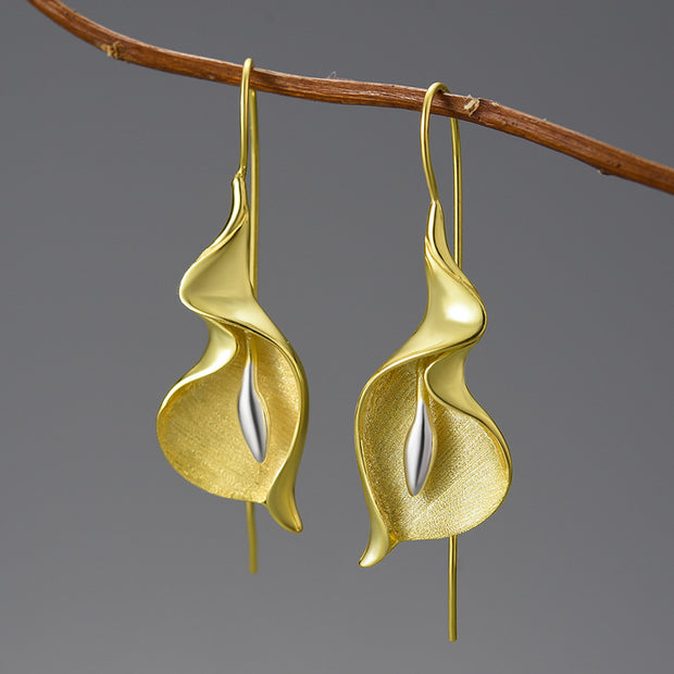 Elegant Calla Lily Drop Earrings in Gold and Silver