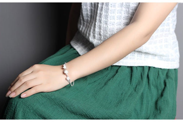 Ancient style wintersweet rain flower open bracelet - Tiracisu