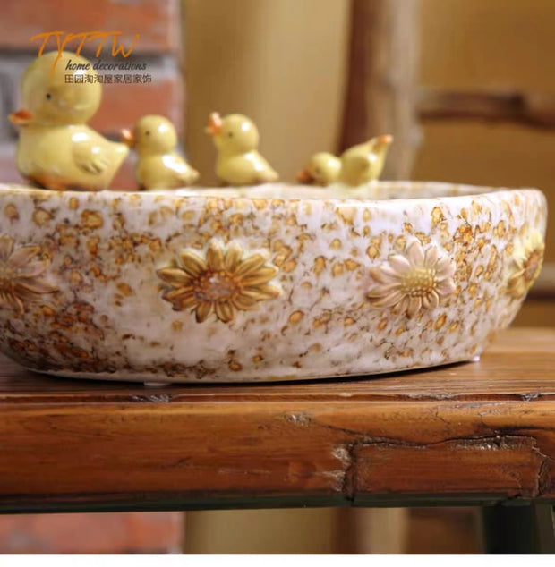 Retro mother and children yellow duck ceramic plate, home decoration, nut plate, key basin, desktop ornaments