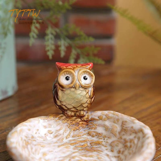 Cute owl ceramic plate, decoration, nut plate, key basin, soap box, ashtray, desktop ornaments - Tiracisu