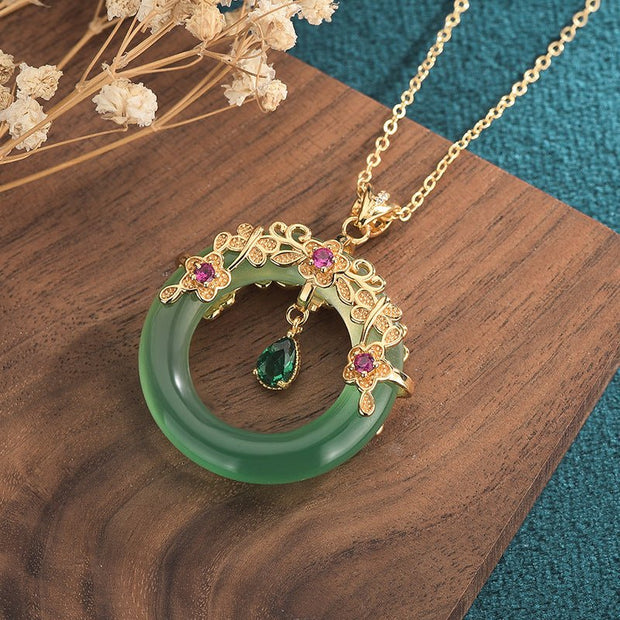 Elegant Flower Green Jade Pendant Necklace - Tiracisu