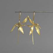 Elegant Petal Sterling Silver Drop Earrings - Tiracisu