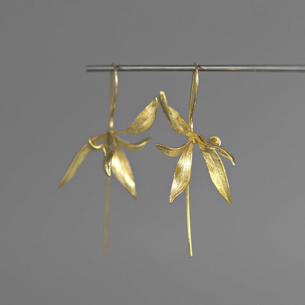 Elegant Petal Sterling Silver Drop Earrings - Tiracisu