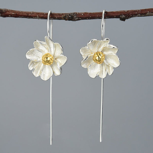 Elegant sterling silver petal long earrings - Tiracisu