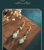 Elegant Vintage Lily of the Valley Pendant Earrings - Tiracisu