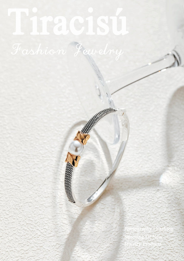 Fashionable Pearl Earrings and Bracelets Jewelry Collection - Tiracisu