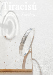 Sunny Lake Fashion Bracelet - A Fusion of Elegance and Classicism - Tiracisu